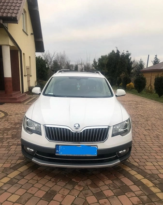 Skoda Superb cena 52500 przebieg: 249000, rok produkcji 2015 z Poznań małe 79